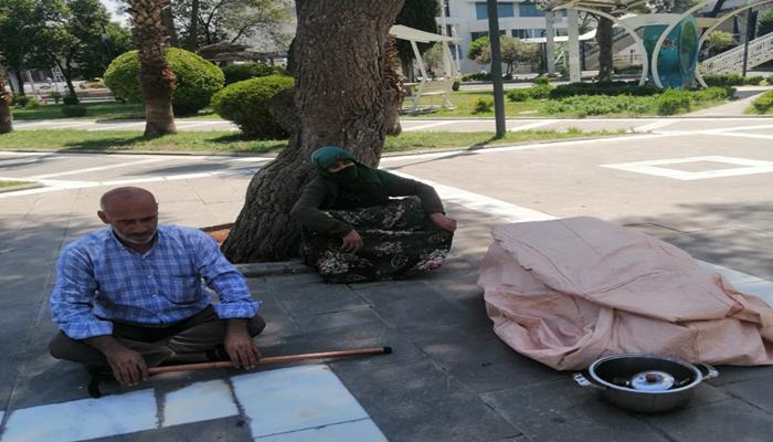 Vicdansız Ev Sahibi Engelli Adamı ve Ailesini Sokağa Attı