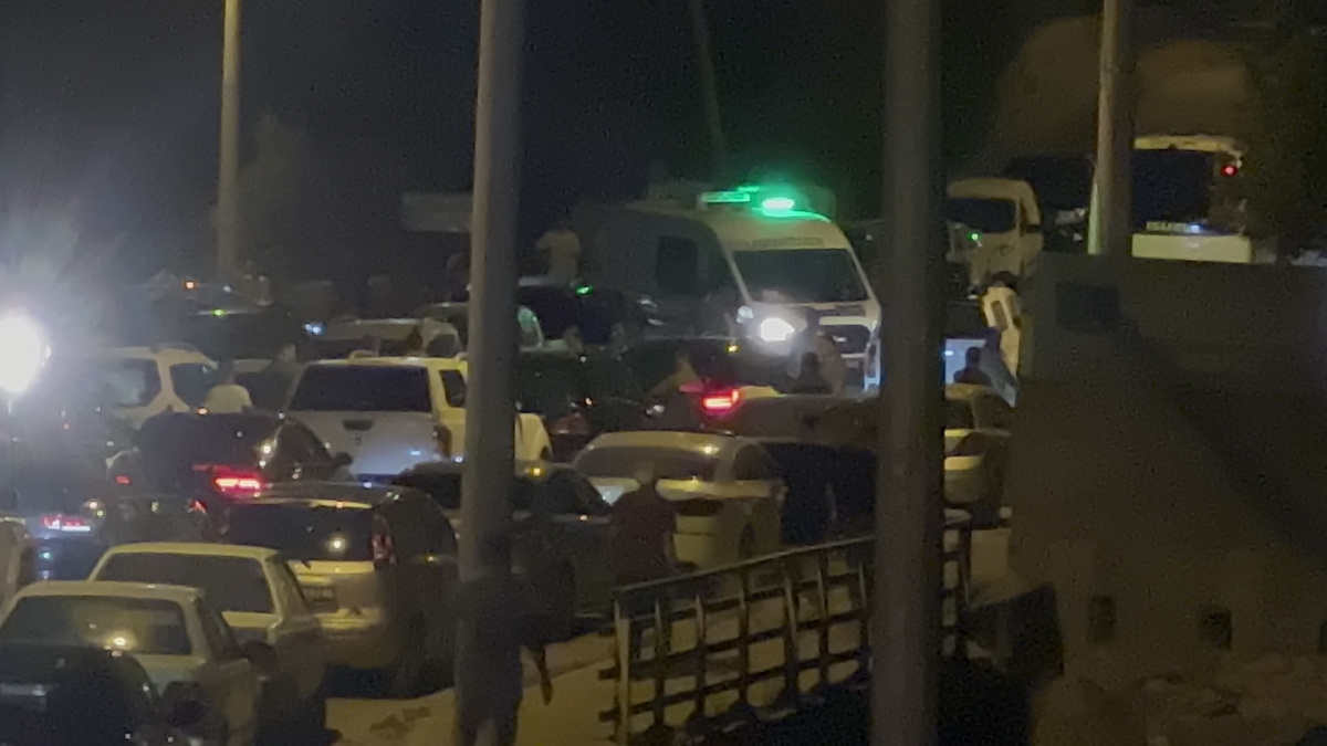 MARDİN (İHA) - Bakan Soylu Mardin’in Derik ilçesinde katliam gibi kazada hayatını kaybeden vatandaşların cenaze ve defin törenine katıldı.