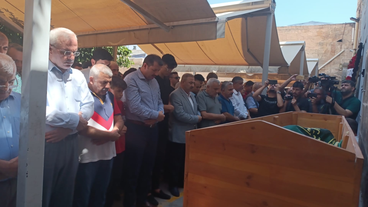 Gazeteci Muhammed Abdulkadir Esen Şanlıurfa'da son yolculuğuna uğurlandı