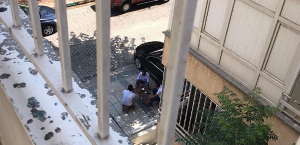 Urfa'daki Bu Mahalleyi Oto Galericiler İşgal Etti