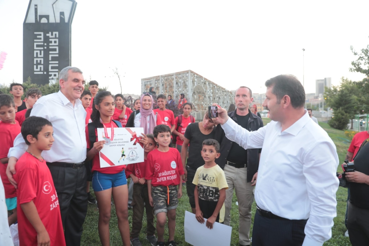 30 AĞUSTOS ZAFER BAYRAMI ŞANLIURFA’DA COŞKUYLA KUTLANDI