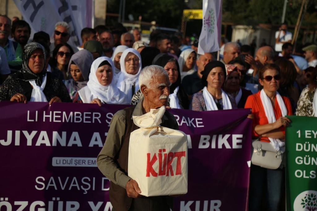 Urfa'da 1 Eylül engellemeye rağmen coşku ile kutlandı