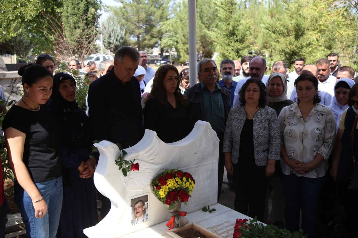 İbrahim Ayhan mezarı başında anıldı