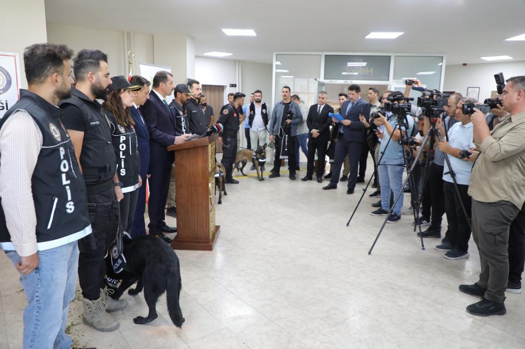 Şanlıurfa'da hava destekli uyuşturucu operasyonu 86 gözaltı