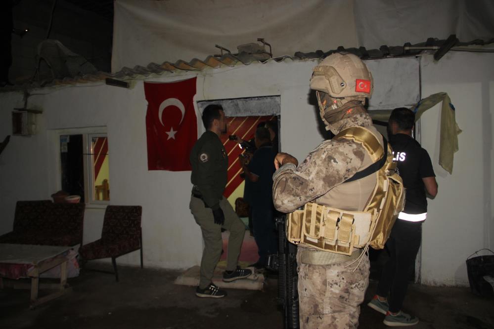 Şanlıurfa’da uyuşturucu operasyonu: 40 gözaltı