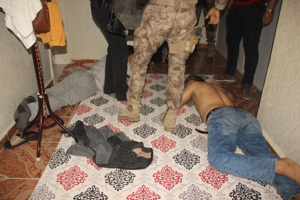 Şanlıurfa’da uyuşturucu operasyonu: 40 gözaltı