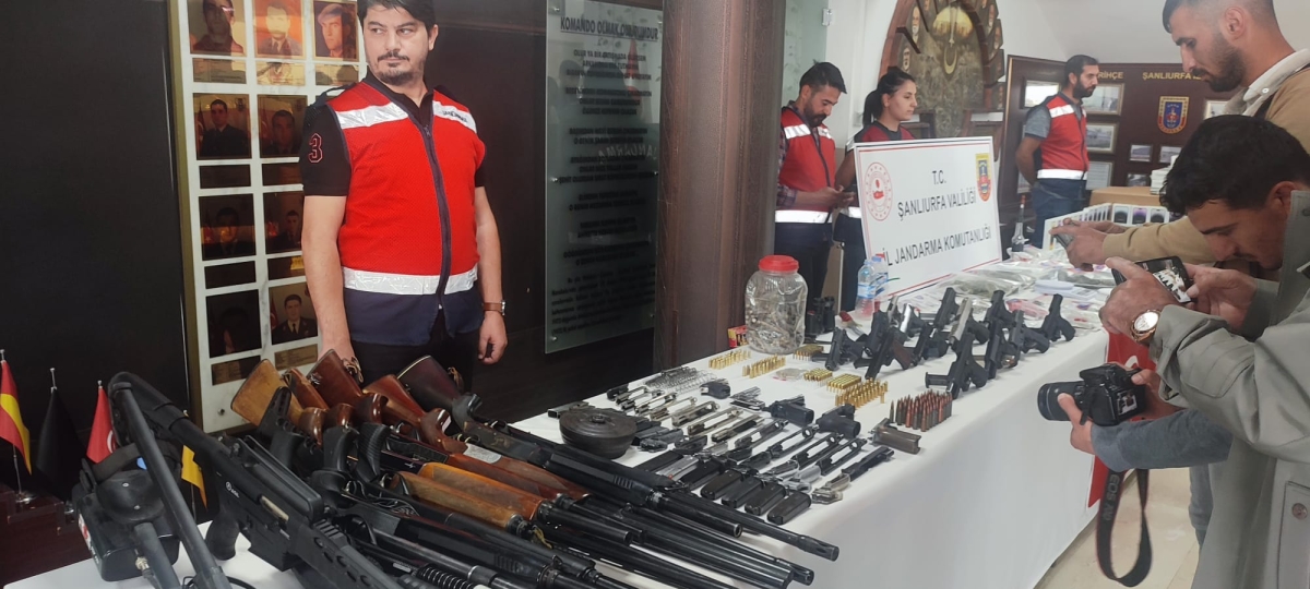 Şanlıurfa Jandarmasından Dev Operasyon: 100 Gözaltı
