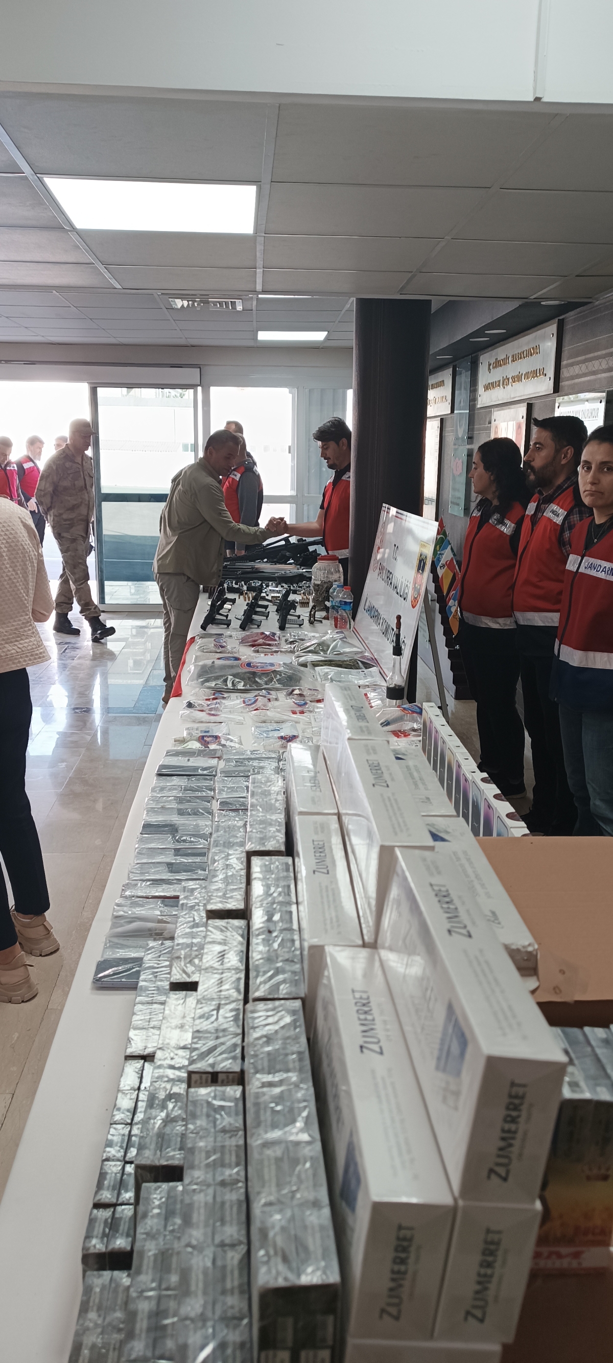 Şanlıurfa Jandarmasından Dev Operasyon: 100 Gözaltı