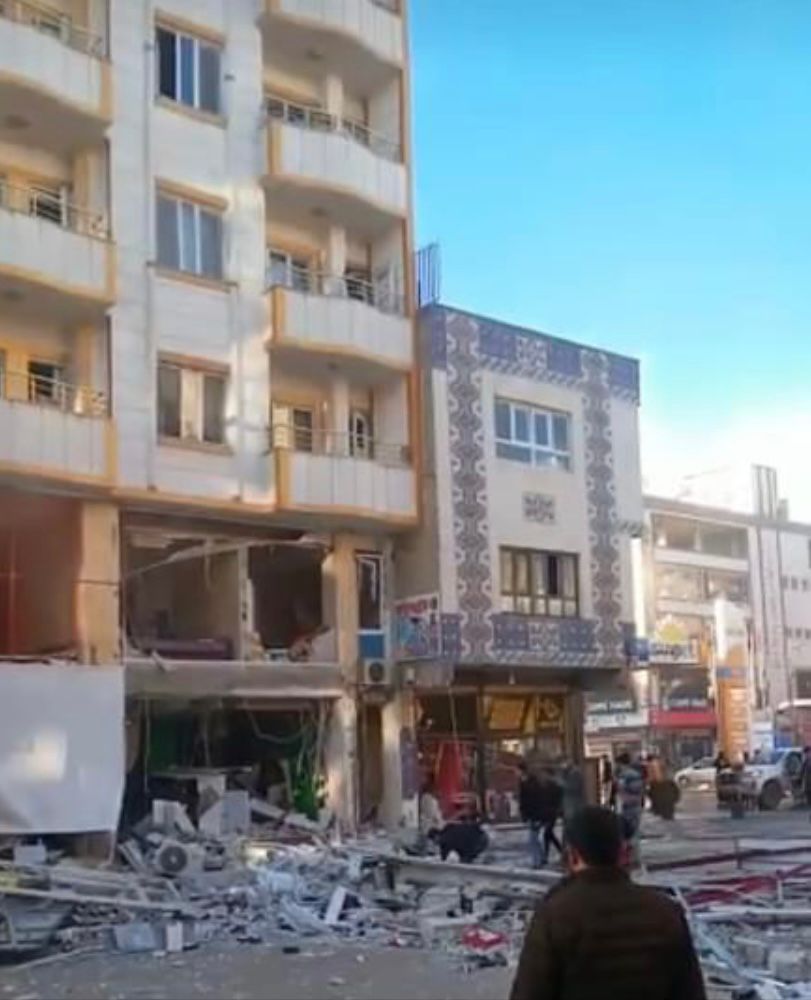 Akçakale'de bir binada patlama çok sayıda yararı var