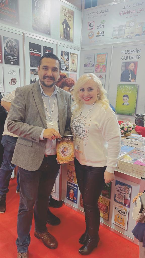 Akosman TÜYAP’ta sevenleriyle buluştu