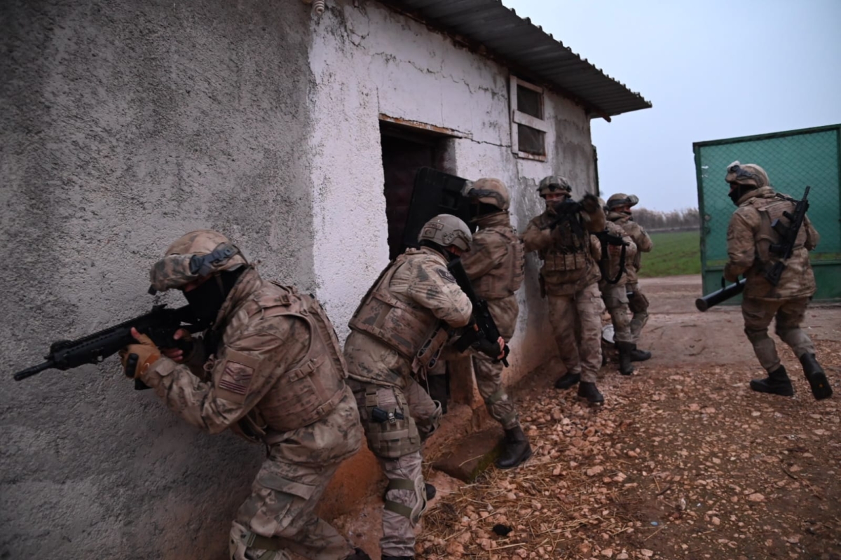 Urfa'da Şafak Operasyonu: Gözaltılar Var