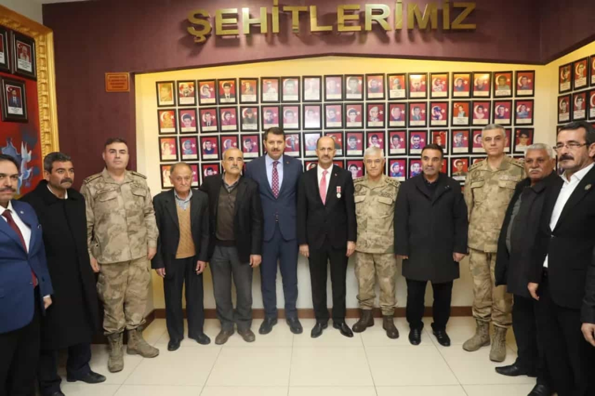 Jandarma Genel Komutanı Çetin'den Şehit Aileler Derneğine Ziyaret