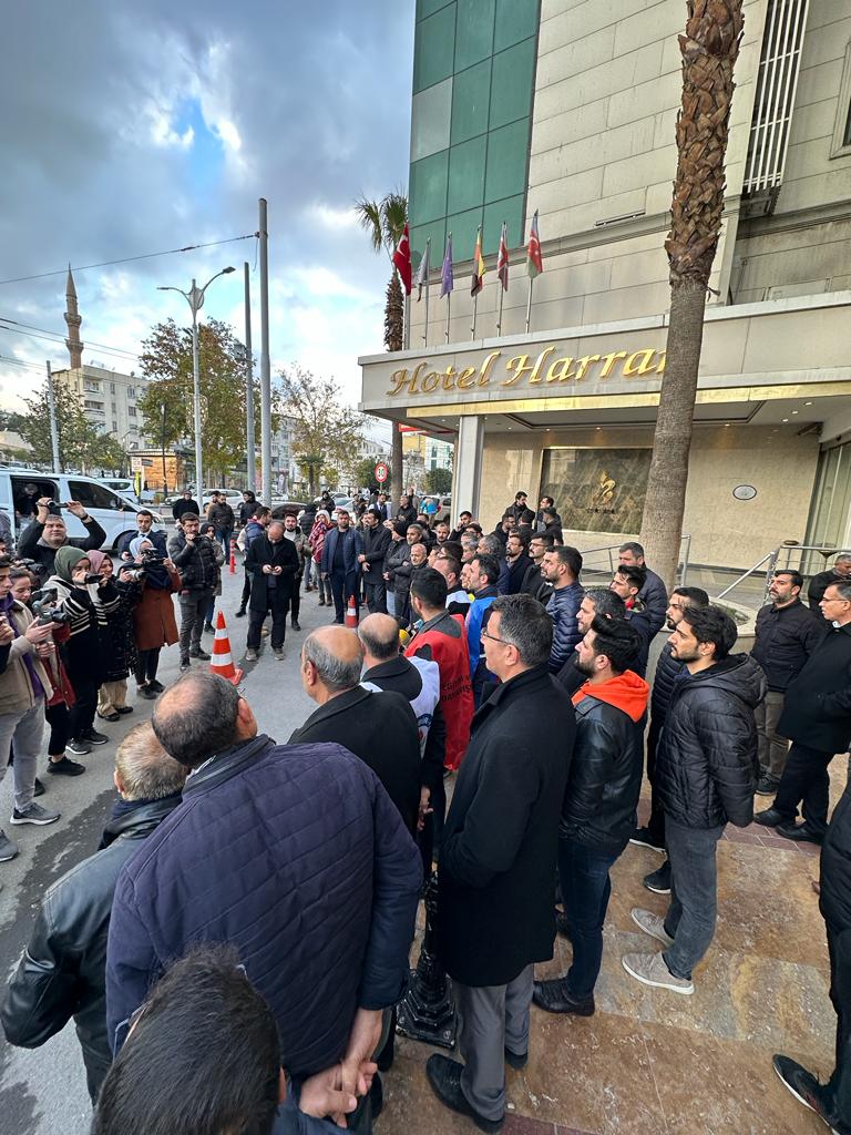 Şanlıurfa'da 8 sendikadan promosyon protestosu