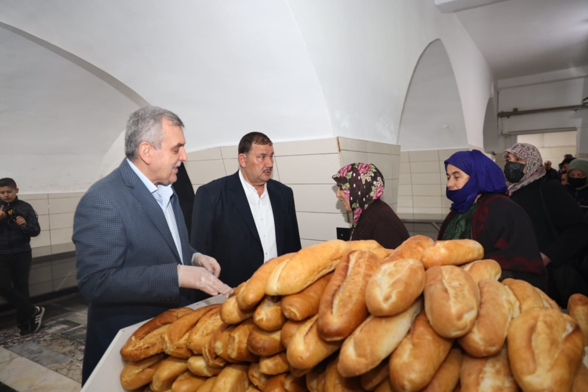 BÜYÜKŞEHİR’DEN AŞEVİNE HALK EKMEK DESTEĞİ