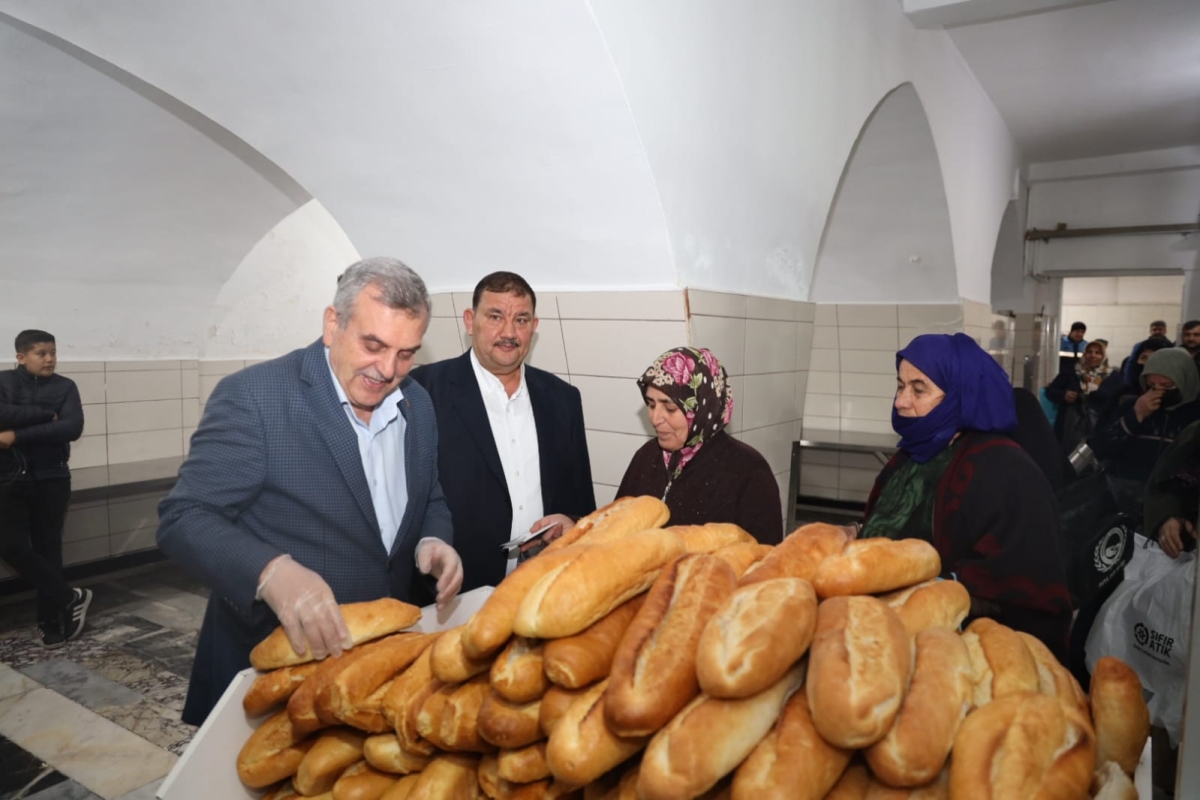 BÜYÜKŞEHİR’DEN AŞEVİNE HALK EKMEK DESTEĞİ