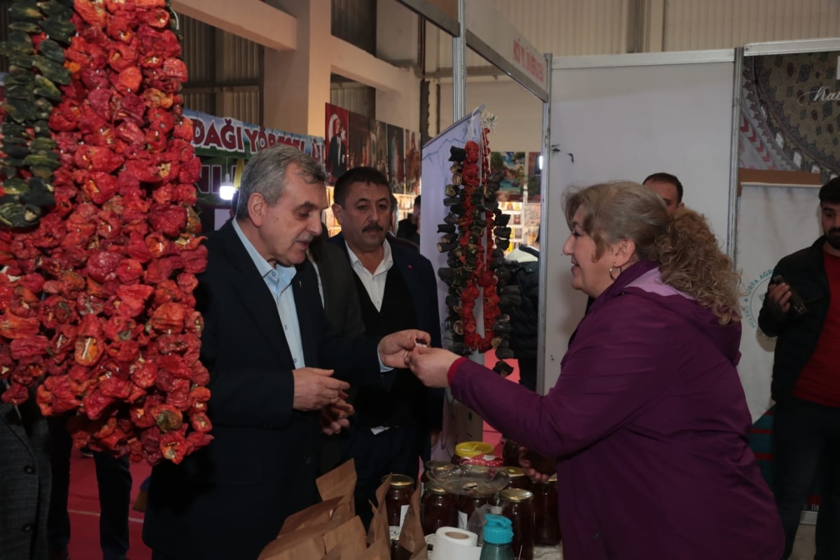 YÖRESEL ÜRÜNLER VE HEDİYELİK EŞYA FUARI SONA ERDİ