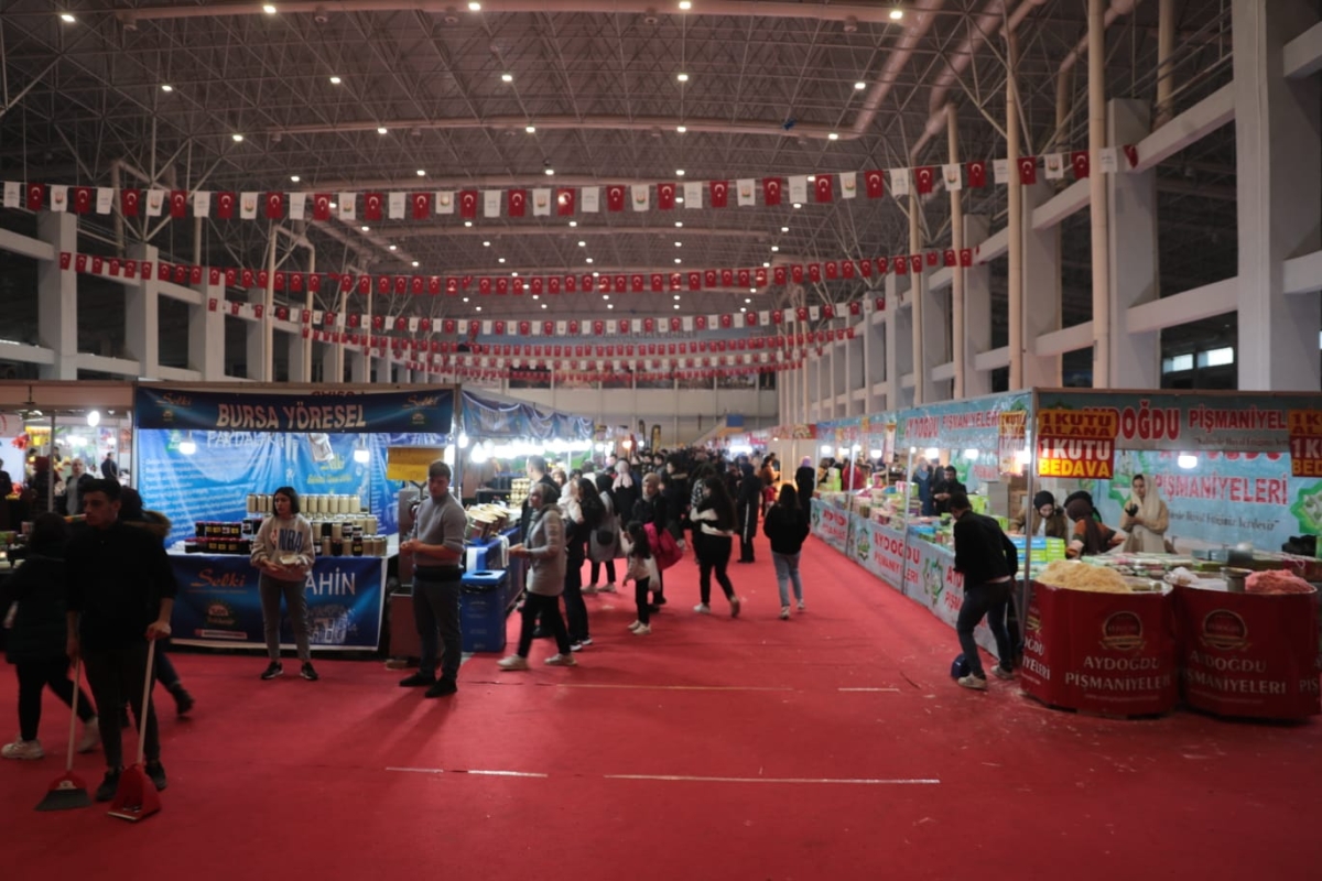 YÖRESEL ÜRÜNLER VE HEDİYELİK EŞYA FUARI SONA ERDİ