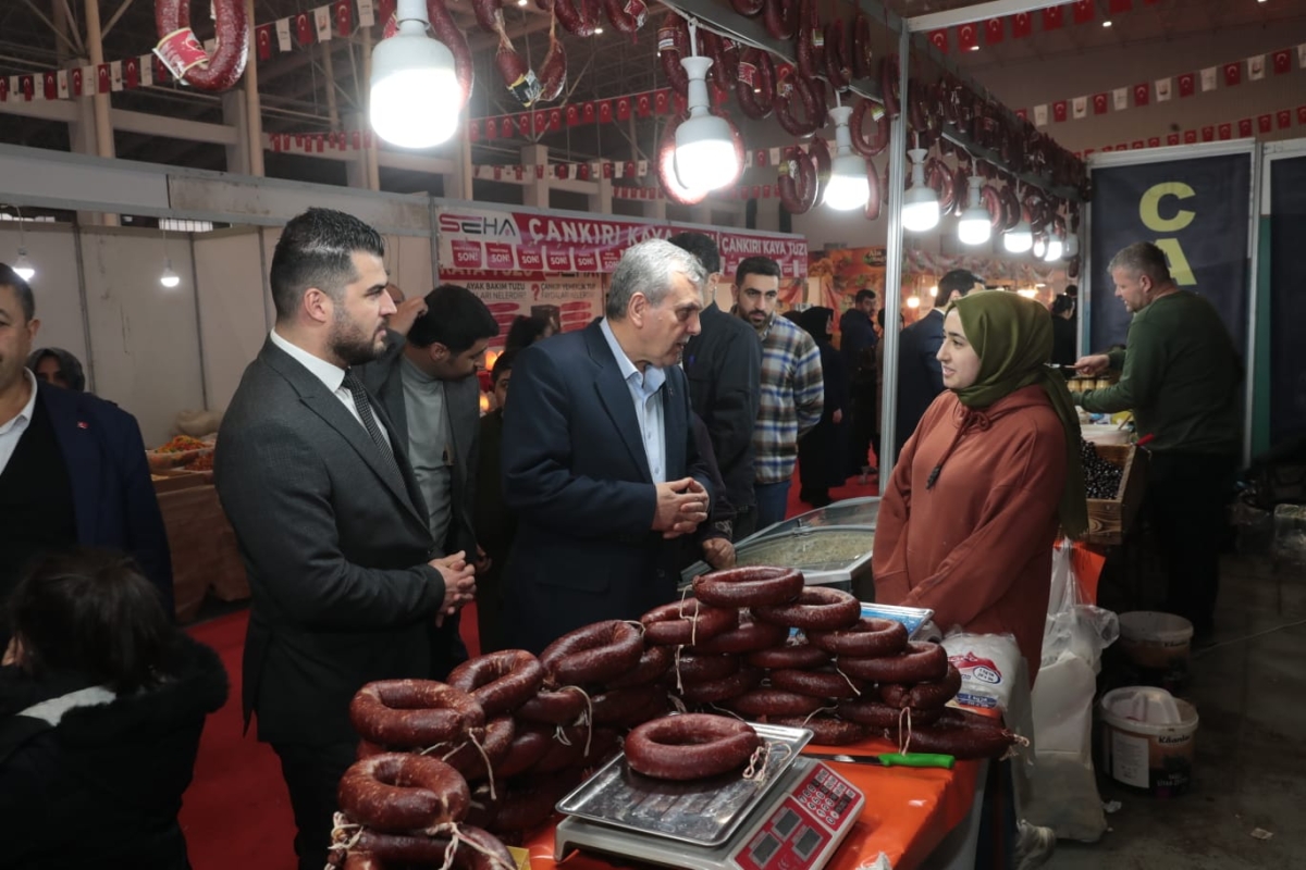 YÖRESEL ÜRÜNLER VE HEDİYELİK EŞYA FUARI SONA ERDİ