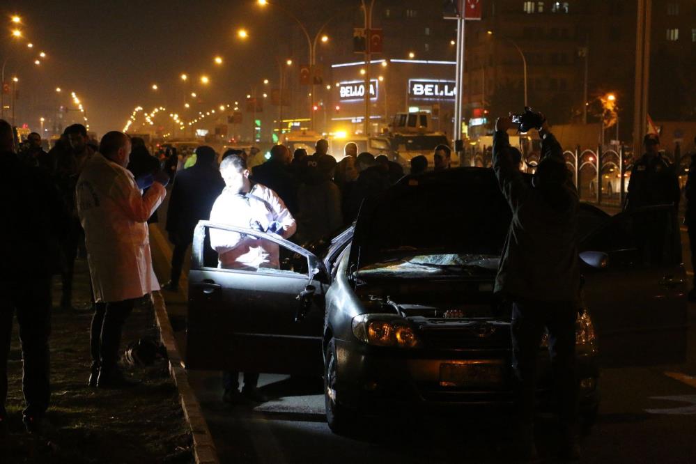 Diyarbakır’da feci kaza:1 şehit, 5 yaralı