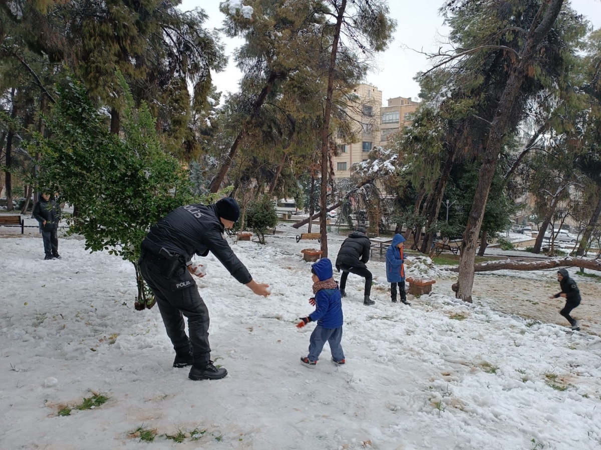 Şanlıurfa'da kar manzaraları