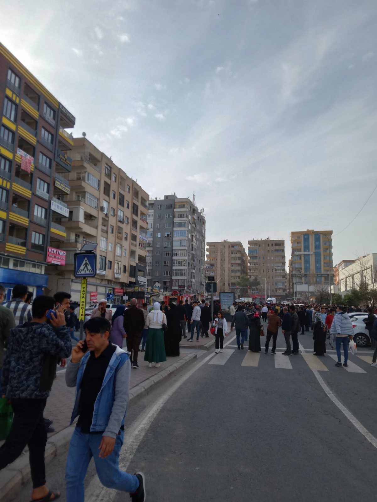 Urfa'daki 2500 Ağır Hasarlı Bina Acilen Yıkılmalı