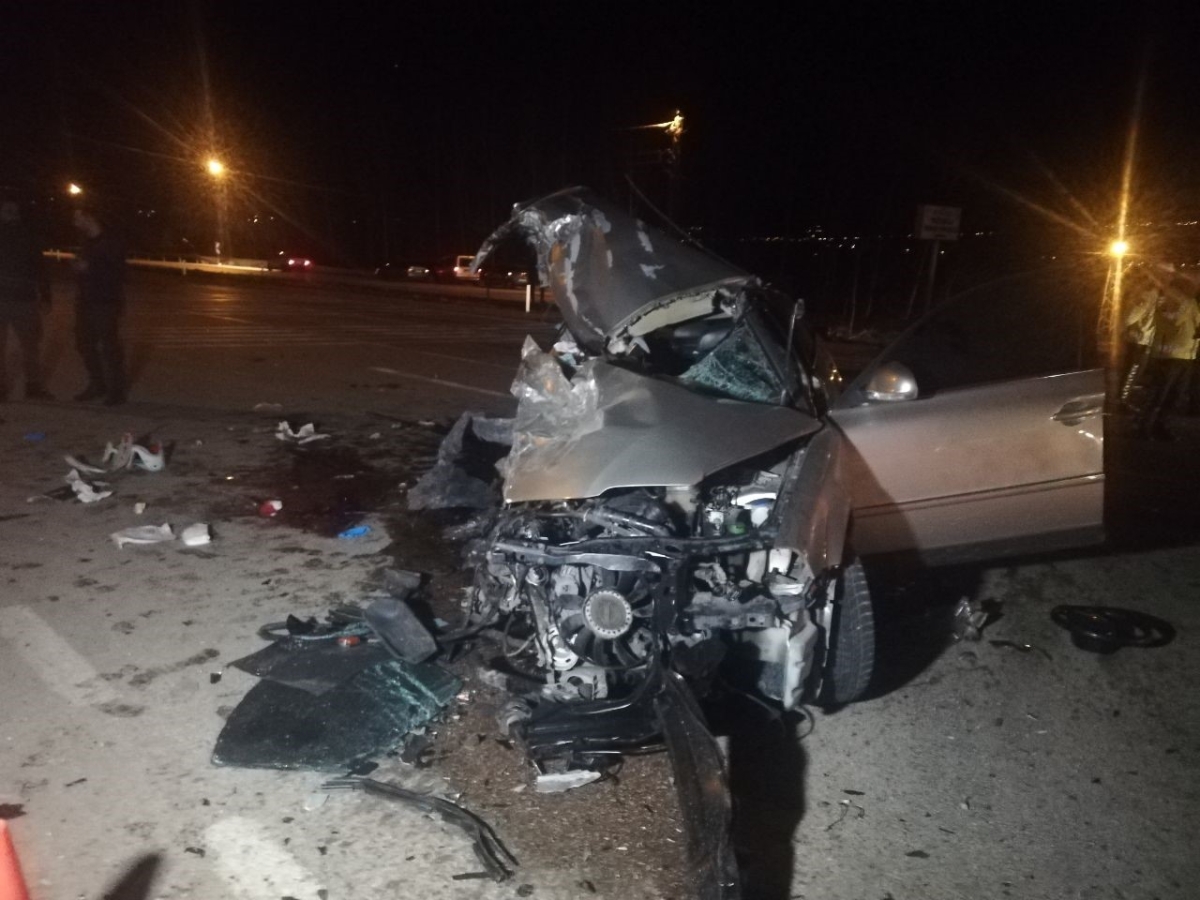 Kamyon şarampole uçtu: 7 ölü