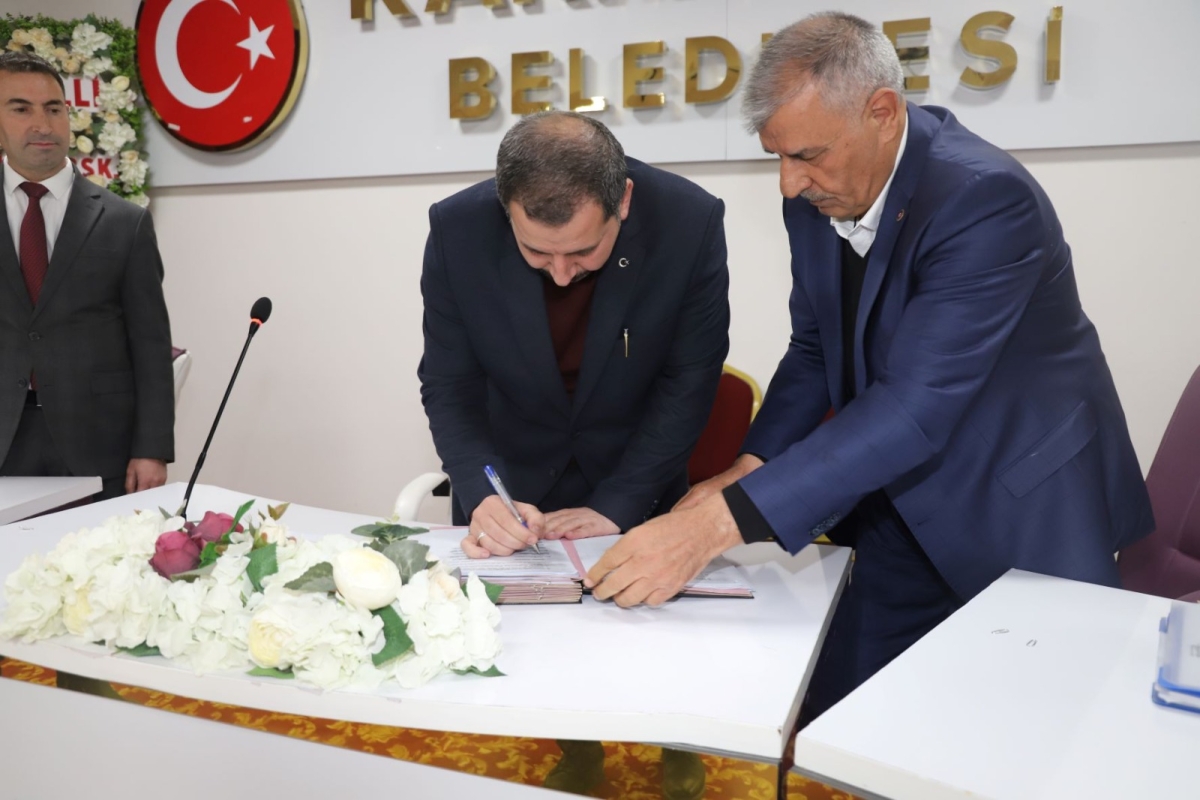 KARAKÖPRÜ BELEDİYESİNDE PERSONEL MAAŞ VE HAKLARI İÇİN TOPLU İŞ SÖZLEŞMESİ İMZALANDI