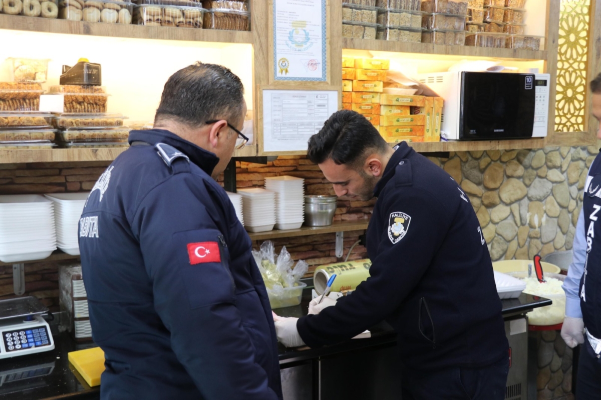 HALİLİYE’DE İFTAR VE SAHUR VAKTİNDE DENETİMLER SÜRÜYOR