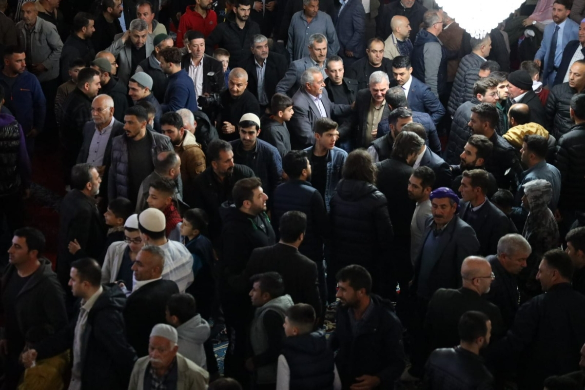 BAŞKAN BEYAZGÜL, VATANDAŞLARIN BAYRAMINI TEBRİK