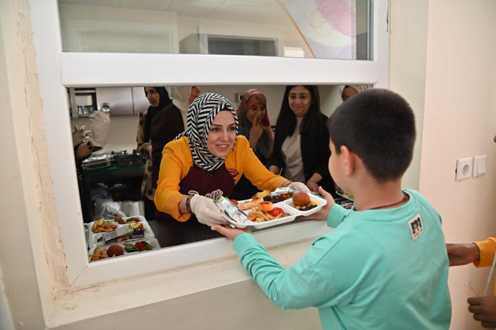 PKU hastaları için kahvaltı programı tertip edildi