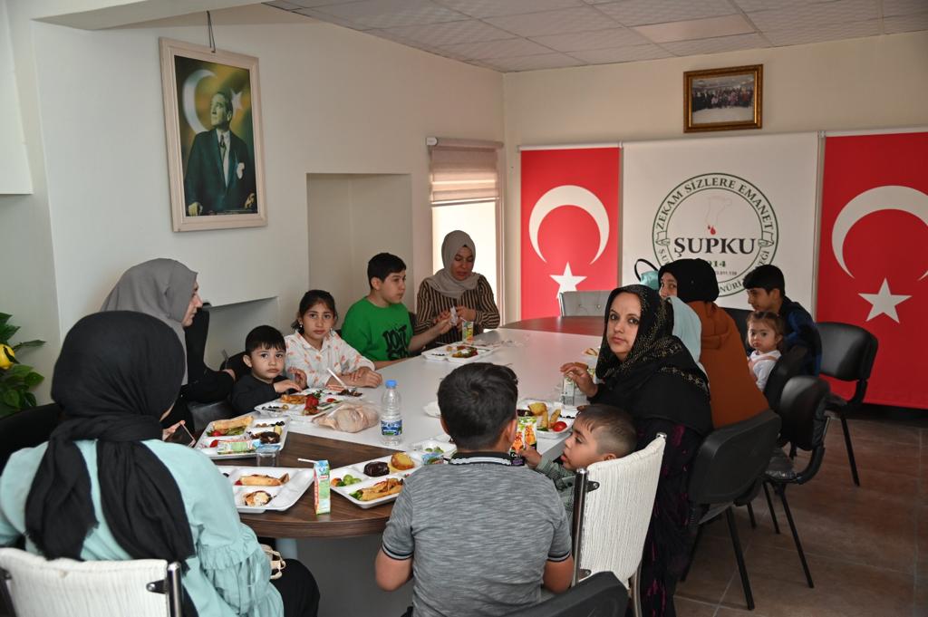 PKU hastaları için kahvaltı programı tertip edildi