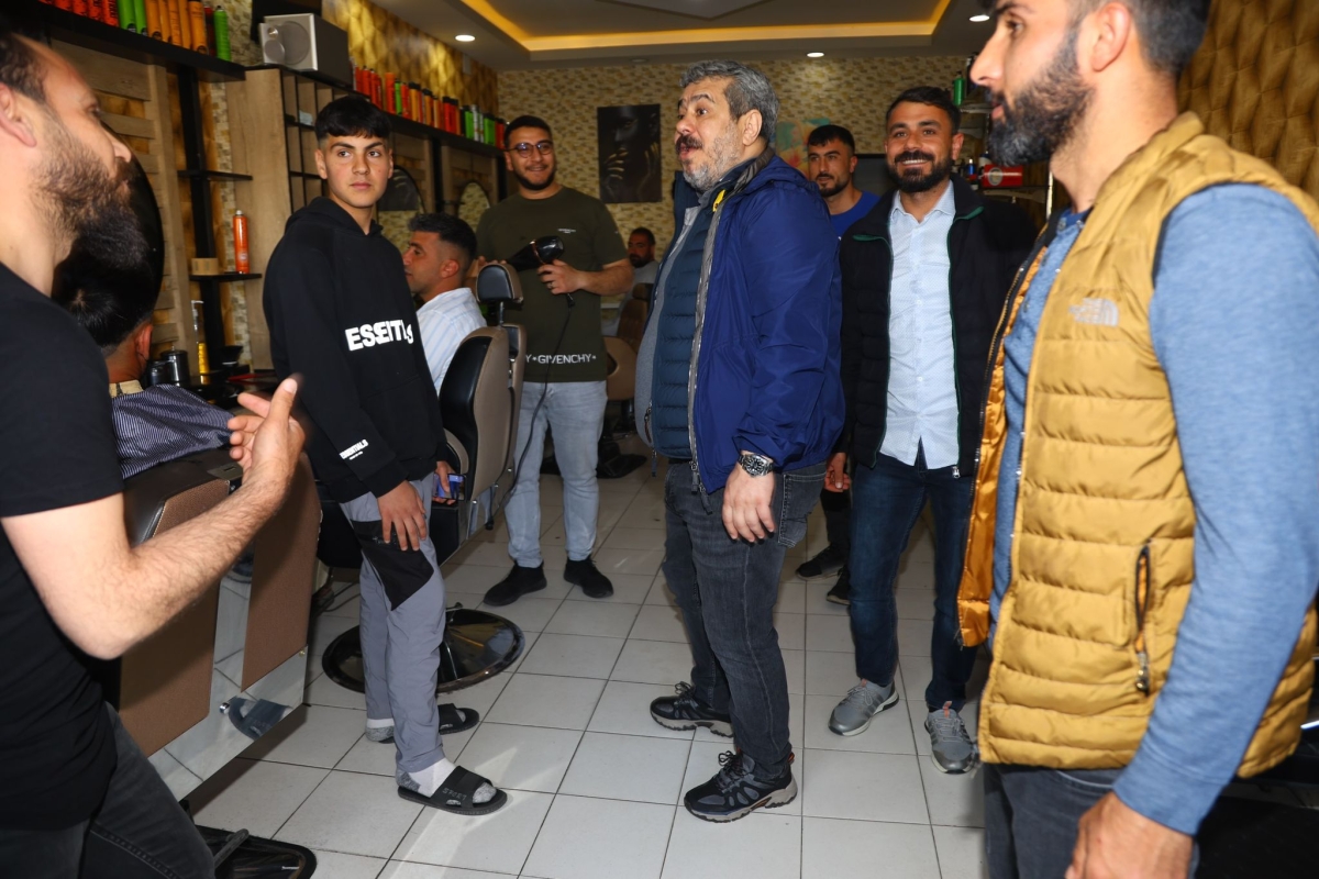 Şanlıurfa Bağımsız Milletvekili adayı Fatih Mehmet Bucak, Siverek'te esnafı ziyaret etti