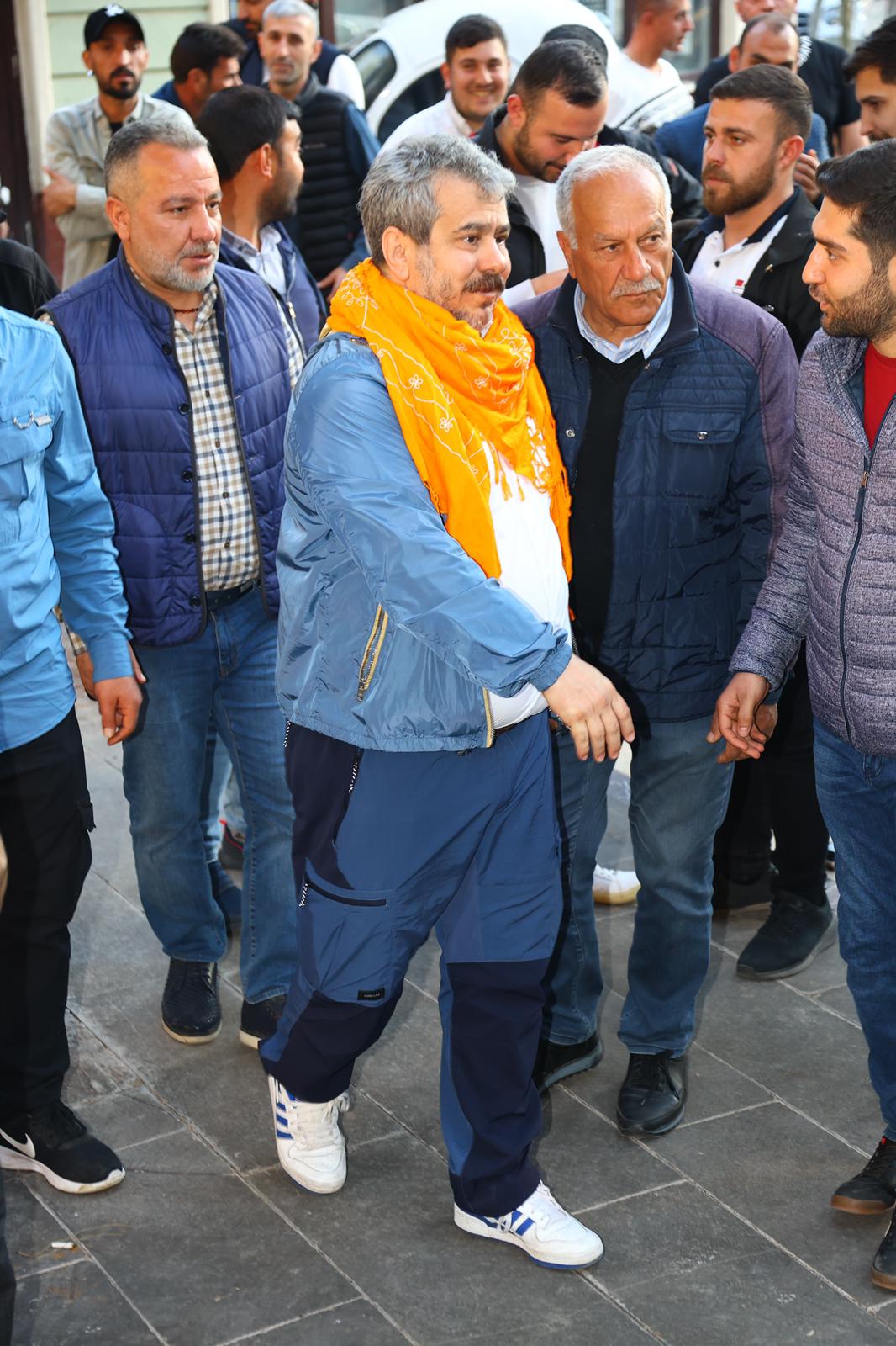 BUCAK, GÖNÜLLERE DOKUNMAYA DEVAM EDİYOR