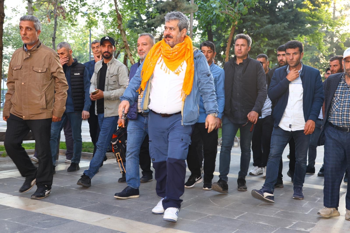 BUCAK, GÖNÜLLERE DOKUNMAYA DEVAM EDİYOR