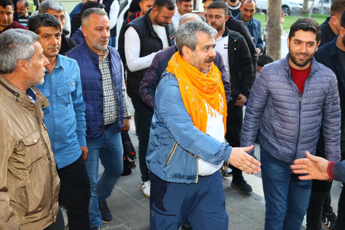 BUCAK, GÖNÜLLERE DOKUNMAYA DEVAM EDİYOR