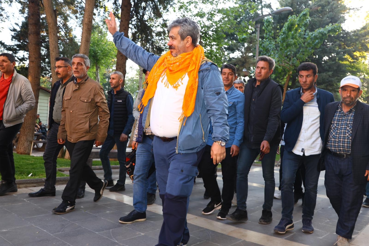 BUCAK, GÖNÜLLERE DOKUNMAYA DEVAM EDİYOR