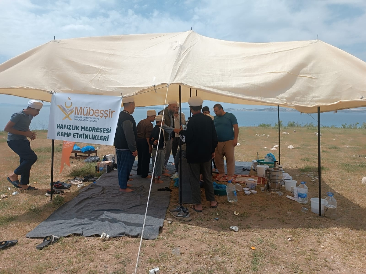 Şanlıurfa'da Hafızlık Öğrencilerine Piknik Etkinliği