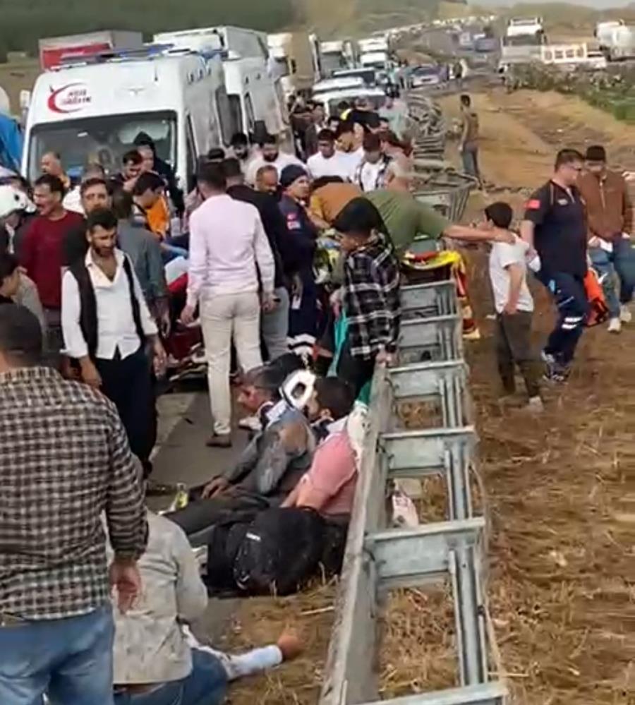 Zincirleme trafik kazası 5 öde