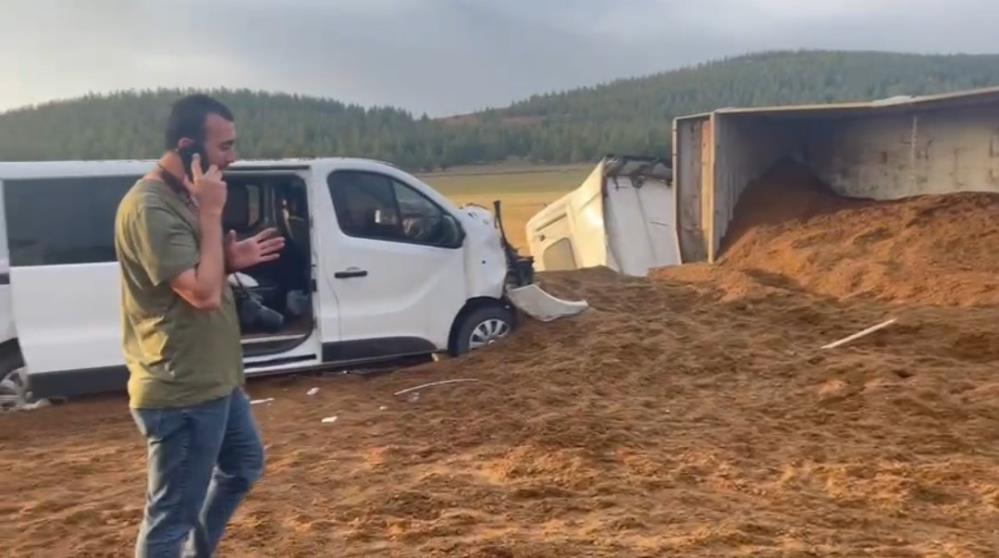 Zincirleme trafik kazası 5 öde