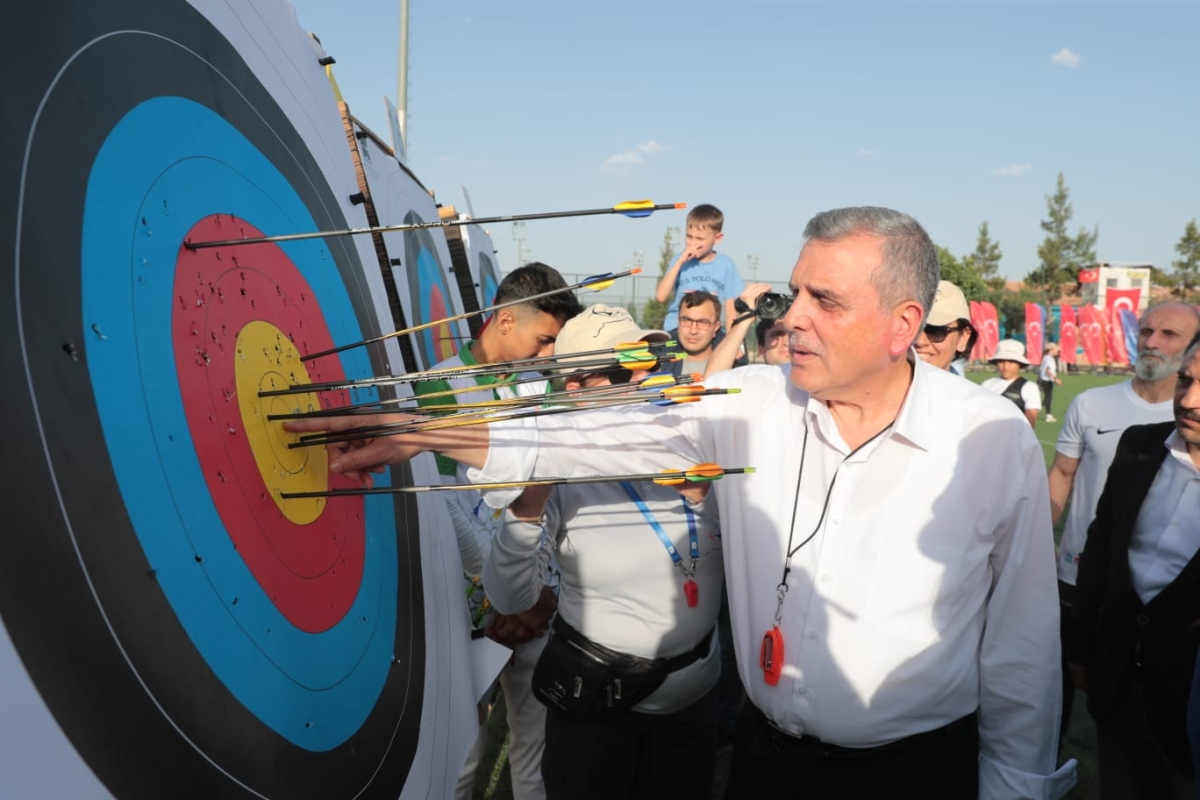 BAŞKAN BEYAZGÜL, “GENÇLERE YÖNELİK DESTEKLERİMİZ DEVAM EDECEK”