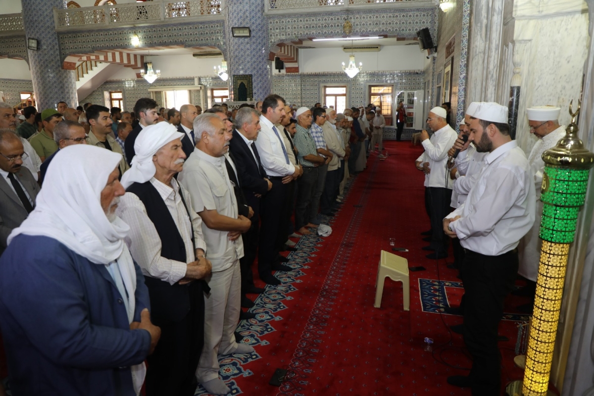 15 TEMMUZ DEMOKRASİ VE MİLLİ BİRLİK GÜNÜ ŞANLIURFA’DA COŞKUYLA KUTLANDI