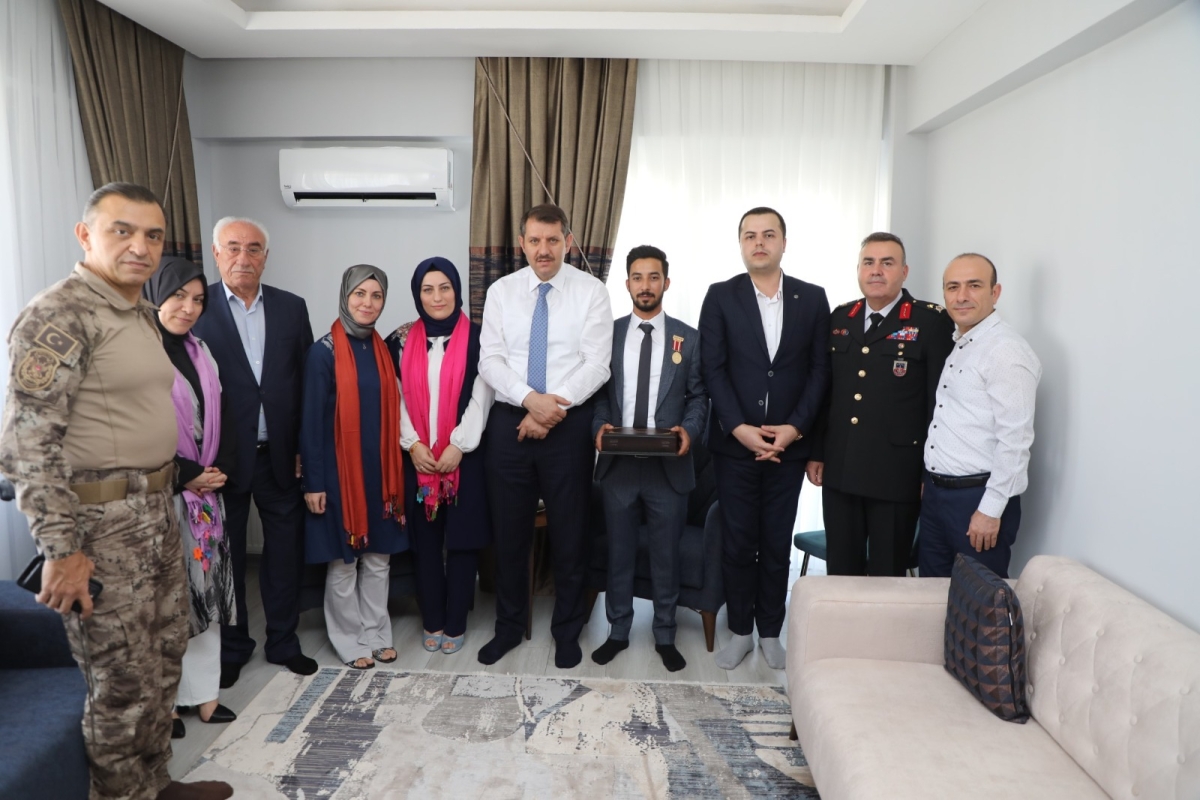 15 TEMMUZ DEMOKRASİ VE MİLLİ BİRLİK GÜNÜ ŞANLIURFA’DA COŞKUYLA KUTLANDI