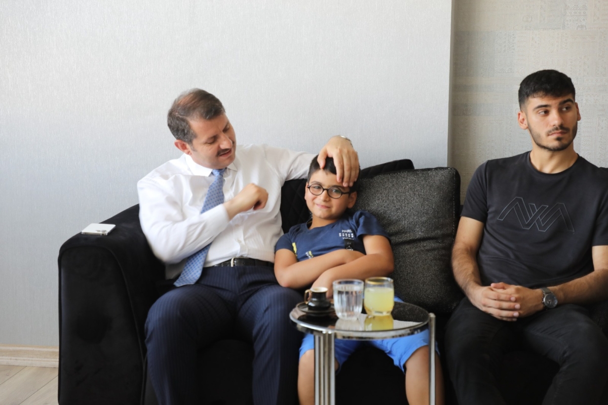 15 TEMMUZ DEMOKRASİ VE MİLLİ BİRLİK GÜNÜ ŞANLIURFA’DA COŞKUYLA KUTLANDI