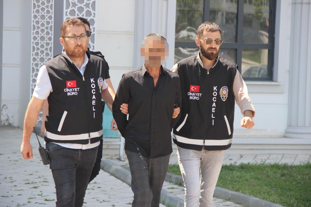 Silahlı kavgada 2 kişi öldü, 4 kişi yaralandı