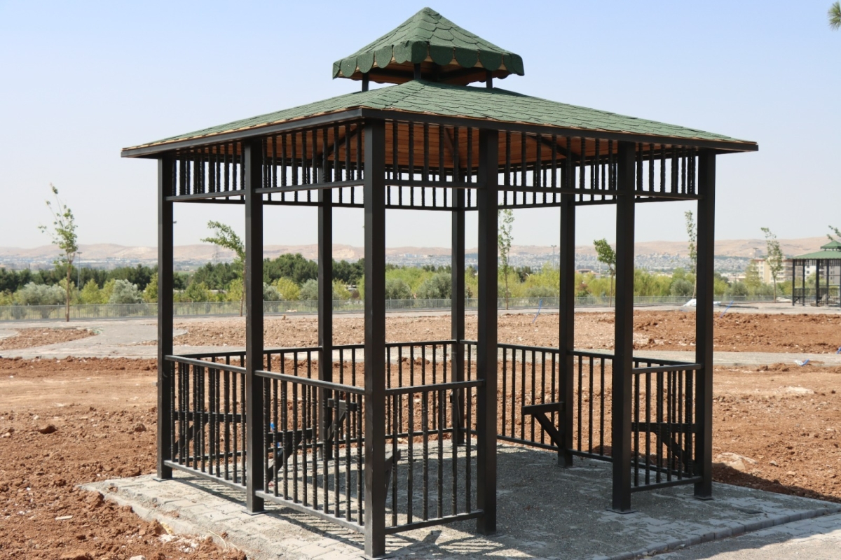 ŞANLIURFA BÜYÜKŞEHİR BELEDİYE’SİNDEN PARK ÇALIŞMASI