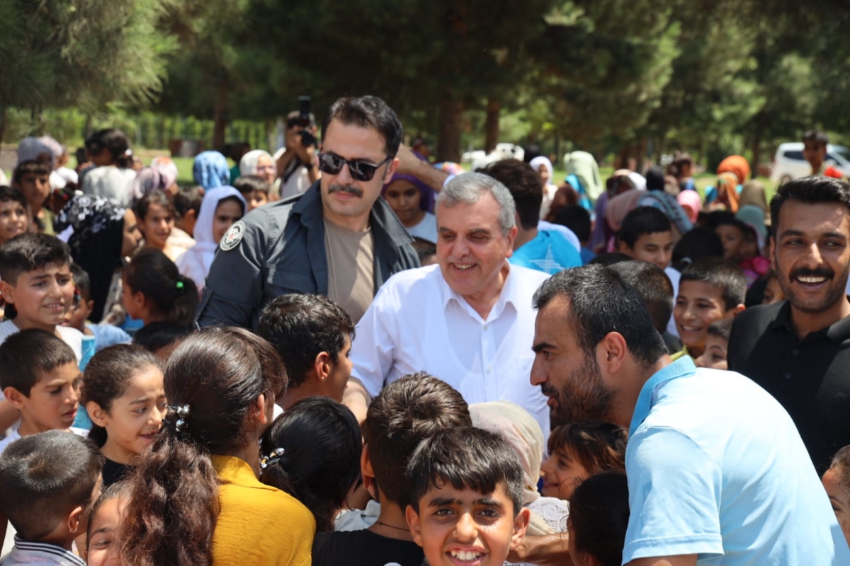 GENÇLİK BULUŞMASI RENKLİ GÖRÜNTÜLERE SAHNE OLDU