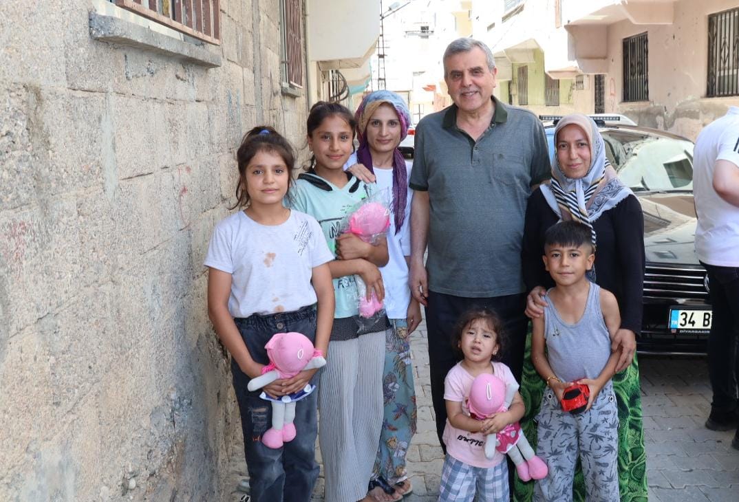 BAŞKAN BEYAZGÜL’DEN EV ZİYARETLERİ