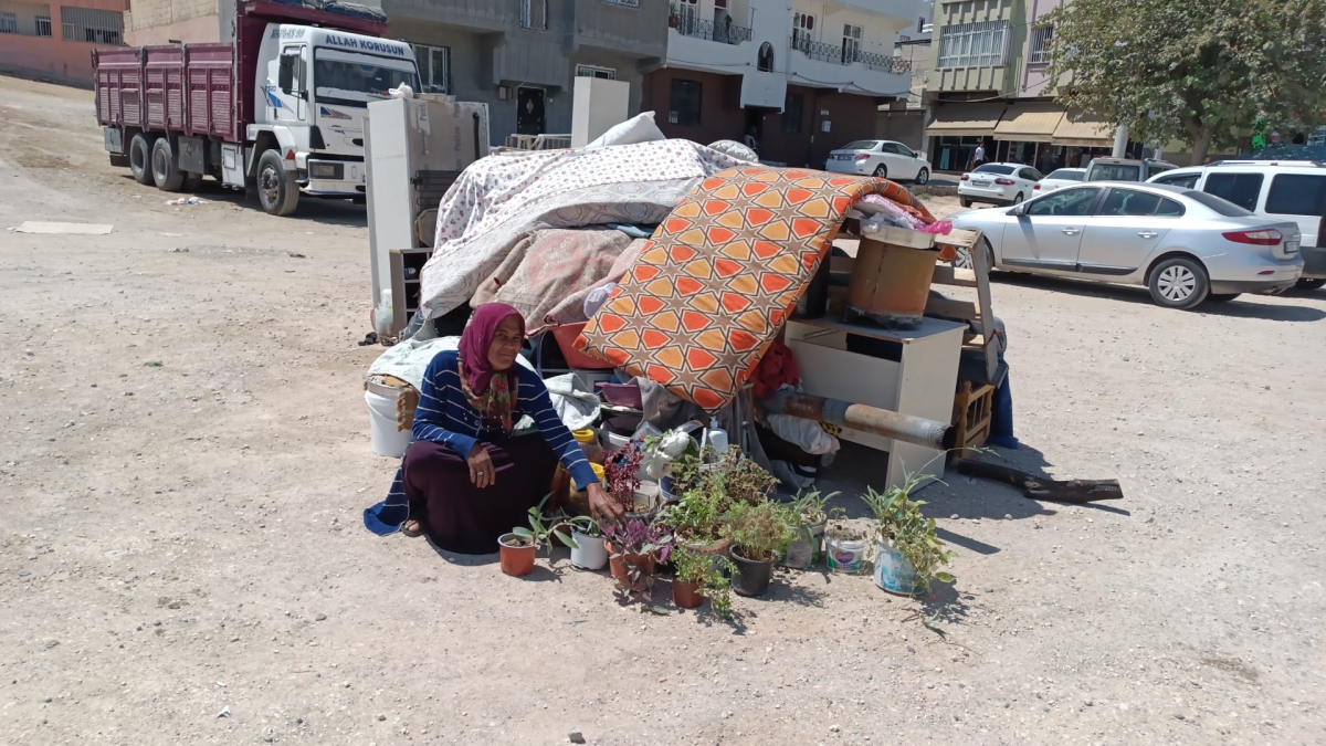 Şanlıurfa'da ödeyemedi, 70 yaşında sokakta yaşamaya başladı
