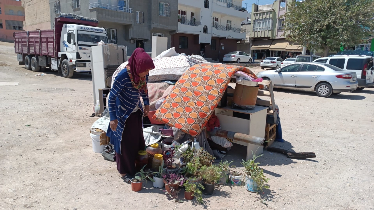 Şanlıurfa'da ödeyemedi, 70 yaşında sokakta yaşamaya başladı