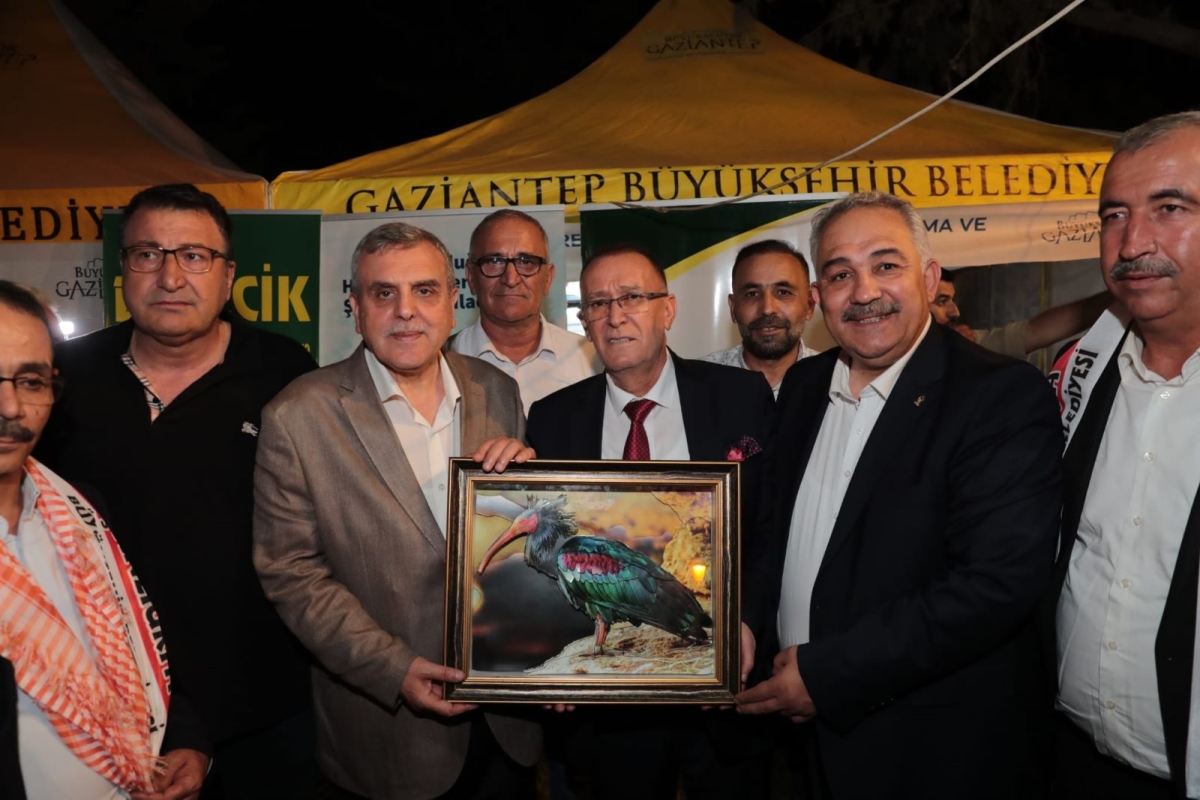 GAZİANTEP’TE ŞANLIURFA RÜZGÂRI ESTİ